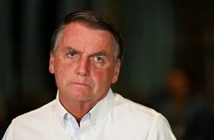 CIRURGIAS DE BOLSONARO OCORRERAM "SEM INTERCORRÊNCIAS", DIZ BOLETIM