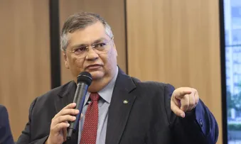 DINO SE IRRITA APÓS DEPUTADOS DO PT O ACUSAREM DE NÃO TER PLANO PARA SEGURANÇA PÚBLICA