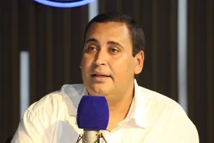 "TIME DE BOLSONARO REUNIDO", DIZ PRESIDENTE DO PT SOBRE POSSÍVEL APOIO DE JOÃO ROMA A BRUNO REIS
