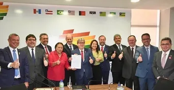 JERÔNIMO PARTICIPA DE REUNIÃO DO CONSÓRCIO NORDESTE E DISCUTE SOBRE ENERGIAS RENOVÁVEIS