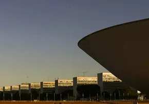 GOVERNO VAI PROPOR ELEVAR COTAS RACIAIS PARA 30%, COM METADE DA RESERVA PARA MULHERES NEGRAS