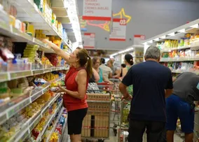 PANDEMIA ELEVA CONSUMO DE ULTRAPROCESSADOS NO BRASIL, REVELA PESQUISA
