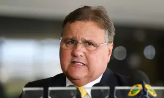 GEDDEL VIEIRA DEFENDE VALMIR ASSUNÇÃO NA WEB E AFIRMA QUE RELATÓRIO DA CPI DO MST: "BOBAGEM"