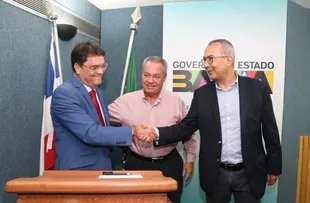 BAHIA ASSINA PROTOCOLO DE INVESTIMENTOS PARA LEVAR R$ 820 MILHÕES AOS MUNICÍPIOS BAIANOS