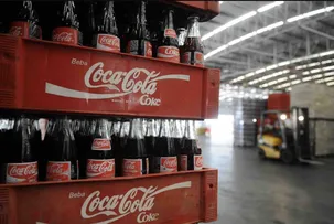 GOVERNO LIBERA RETOMADA DE PRODUÇÃO EM FÁBRICA DA COCA-COLA