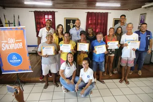 AMBULANTES DO CAMINHO DA FÉ EM SALVADOR RECEBEM CERTIFICADOS DE CAPACITAÇÃO