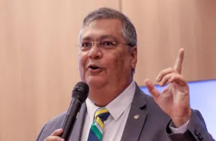MINISTRO FLÁVIO DINO NEGA CAMPANHA PARA ASSUMIR STF