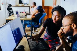 GRANDES EMPRESAS ESTÃO COM 280 VAGAS PARA ESTAGIÁRIOS E TRAINEES