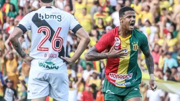 FIFA BANE EX-ATLETA DO VITÓRIA DO FUTEBOL POR ENVOLVIMENTO EM ESQUEMAS DE APOSTAS