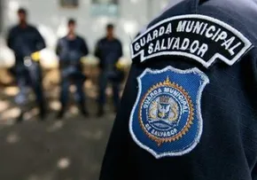 GUARDA CIVIL DE SALVADOR OFERECE CURSO DE DEFESA PESSOAL PARA MULHERES