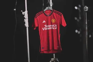 MANCHESTER UNITED FECHA PATROCÍNIO RECORDE DE R$ 395 MILHÕES