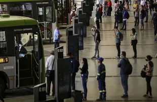 SERVIÇOS CRESCEM 0,5% NO PAÍS EM JULHO