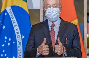 LULA DIZ QUE GÊNERO E COR DE PELE NÃO SERÃO CRITÉRIOS DE ESCOLHA PARA STF E PGR