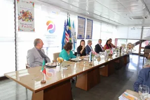 SEC APRESENTA PROJETO DE REQUALIFICAÇÃO DA REDE ESTADUAL DE ENSINO PARA O ROTARY CLUB DA BAHIA