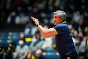 JOSÉ ROBERTO GUIMARÃES É O NOVO COORDENADOR TÉCNICO DAS SELEÇÕES FEMININAS DE VÔLEI