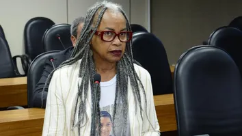 OLÍVIA SANTANA APRESENTA PL PARA DESTINAR 10% DAS EMENDAS AO ORÇAMENTO PARA SPM E SEPROMI
