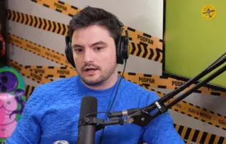FELIPE NETO EXPLICA MOTIVO DE TER SE ISOLADO DENTRO DE CASA APÓS AMEAÇAS