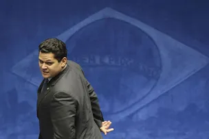 ALCOLUMBRE ADMITE DISPUTAR PRESIDÊNCIA DO SENADO NOVAMENTE