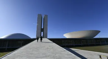 NÃO SATISFEITO COM PRESIDÊNCIA DA CAIXA, CENTRÃO PEDE MAIS VERBA PARA ANO ELEITORAL