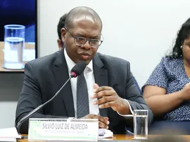 MINISTRO SILVIO ALMEIDA RECEBERÁ TÍTULO DE CIDADÃO BAIANO PELA AL-BA