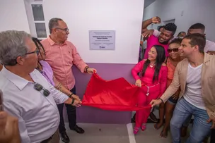 LAURO DE FREITAS: MUNICÍPIO ENCERRA CAMPANHA OUTUBRO ROSA COM REQUALIFICAÇÃO DA USF ESPAÇO CIDADÃO