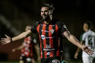 PRÓXIMO DO RETORNO PARA SÉRIE A, VITÓRIA DEVE RENOVAR LEO GAMALHO EM 2024