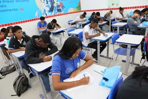 ESTUDANTES DA REDE ESTADUAL PARTICIPAM DE SIMULADOS PREPARATÓRIOS PARA ENEM