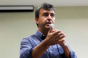 SECRETÁRIO DE COMUNICAÇÃO DO ESTADO, ANDRÉ CURVELLO, RECEBE TÍTULO DE CIDADÃO FEIRENSE NESTA SEXTA-FEIRA (27)