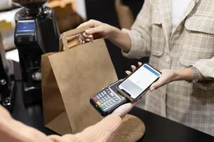 ATIVIDADE DO COMÉRCIO MARCA LEVE ALTA DE 0,2% EM SETEMBRO, REVELA SERASA EXPERIAN
