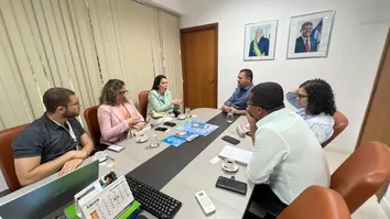 SECRETARIA DE DESENVOLVIMENTO E NEOENERGIA DISCUTEM ELETRIFICAÇÃO RURAL