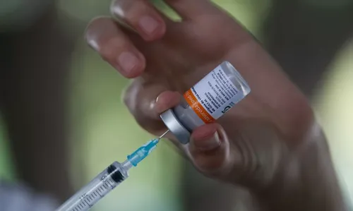 SALVADOR RETOMA VACINAÇÃO DE COVID-19 E GRIPE NESTA SEGUNDA-FEIRA (2)
