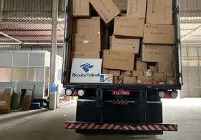 RECEITA LEILOA R$ 1 MILHÃO EM BARRAS DE OURO, DIAMANTES E IPHONES