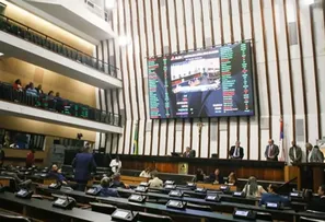 CINCO DEPUTADOS SÃO ESCOLHIDOS COMO 'DESTAQUE PARLAMENTAR' NA AL-BA; SAIBA QUEM