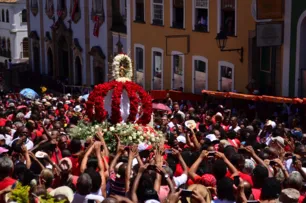 FESTA DE SANTA BÁRBARA MOVIMENTA TURISMO LIGADO AO SINCRETISMO BAIANO