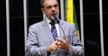 DANIEL ALMEIDA DIZ NÃO ESTAR CONTENTE COM LENTIDÃO DAS TRATATIVAS SOBRE VAGA NO TCM