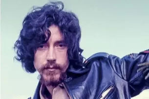 RAUL SEIXAS É HOMENAGEADO EM SHOW NA CONCHA ACÚSTICA