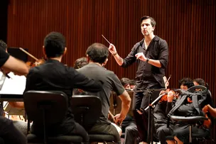 TCA REÚNE ARTISTAS E ESPECIALISTAS EM TESTE ACÚSTICO PARA NOVA FASE DO PROJETO DE REFORMA DA SALA PRINCIPAL
