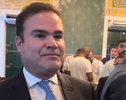‘AUMENTA RESPONSABILIDADE DELE COM SALVADOR’, DIZ CACÁ SOBRE TÍTULO ENTREGUE A MINISTRO