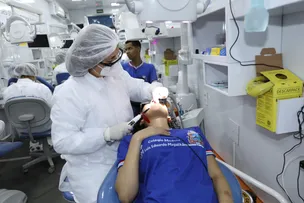 ODONTOMÓVEL BENEFICIA 190 MIL ESTUDANTES DO INTERIOR DA BAHIA