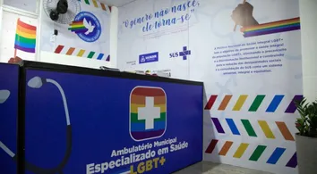 AMBULATÓRIO LGBT+ PROMOVE CADASTRAMENTO DE ACOLHIDOS PARA OFERTAS DE EMPREGOS NO SIMM