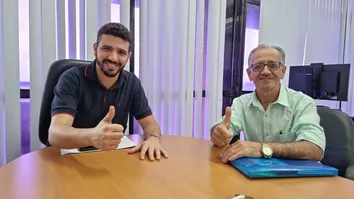 DEPUTADO NETO CARLETTO CELEBRA APROVAÇÃO DE INDICAÇÃO PARA CONSTRUÇÃO DE 100 CASAS POPULARES EM ITORORÓ