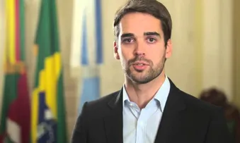 EDUARDO LEITE REVELA INTENÇÃO DE LANÇAR CANDIDATURA A PRESIDÊNCIA DA REPÚBLICA EM 2026