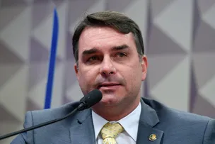 EM CAMPANHA CONTRA DINO NO STF, FLÁVIO BOLSONARO DIZ QUE MINISTRO DEFENDE ABORTO E DROGAS