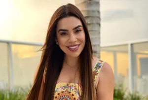 NAIARA AZEVEDO VAI À POLÍCIA E PRESTA QUEIXA POR AGRESSÃO FÍSICA