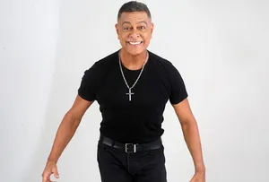 RENATO PIABA SE APRESENTA NO RESTAURANTE CABANA DO CAMARÃO