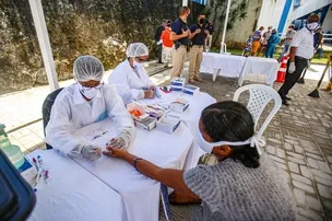 BRASIL REGISTRA AUMENTO DOS CASOS DE COVID-19 NOS ÚLTIMOS 10 MESES
