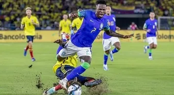 VINI JR. TEM LESÃO CONFIRMADA E ESTÁ FORA DA PARTIDA CONTRA ARGENTINA