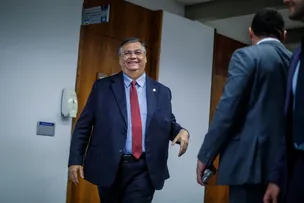 DINO NO STF: INDICADO, MINISTRO DE LULA MIRA NOS VOTOS DE INDECISOS DO PSD