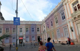 NATAL SALVADOR CONTA COM PONTOS DE WI-FI GRATUITOS