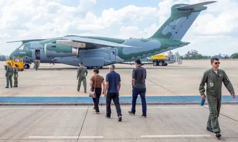 LULA PARTICIPA DE ALMOÇO COM REPATRIADOS DA FAIXA DE GAZA EM BRASÍLIA